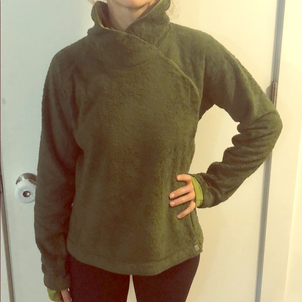 Mountain Hardware Fleece Pullover M